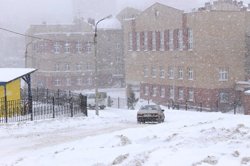 Известен график уборки снега во дворах Советского района Уфы в январе