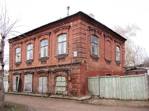 С 1 рубля до 3,3 млн рублей – Кто купил «Дом Тихониных» в Уфе?