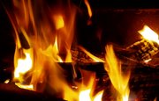 В Башкирии двое детей спаслись из горящего двухэтажного дома 