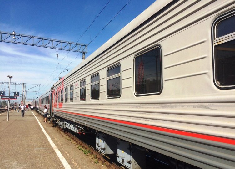 Российские школьники смогут летом ездить на поездах с 50%-процентной скидкой