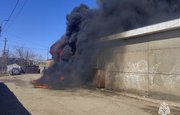 В Башкирии загорелся автосервис